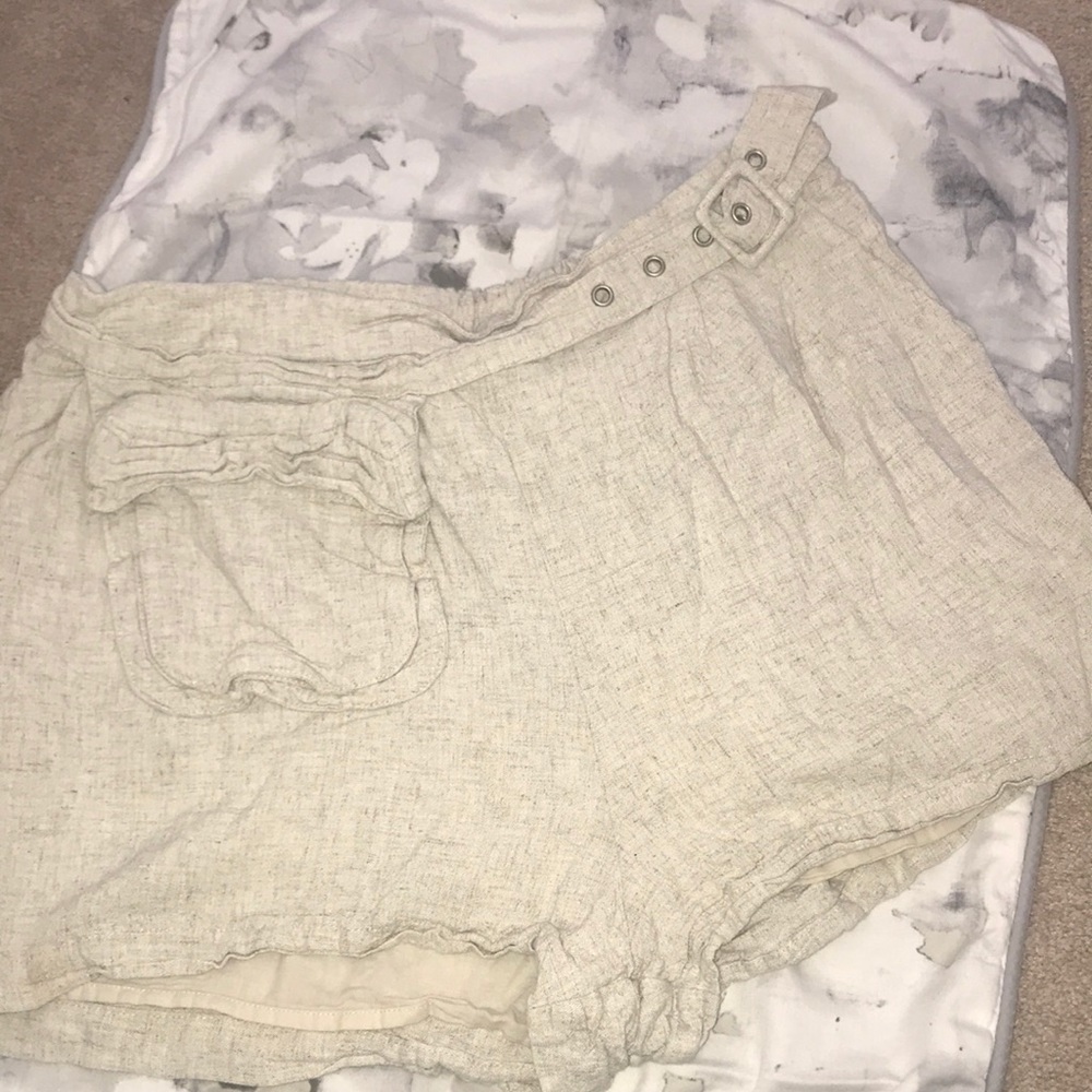 Shinestar Linen Shorts